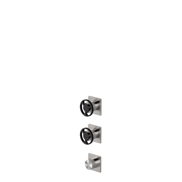 Thermostatic mixer with 2 manifolds